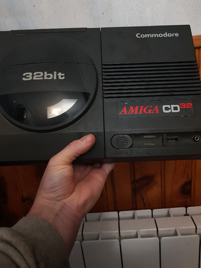 Amiga cd32