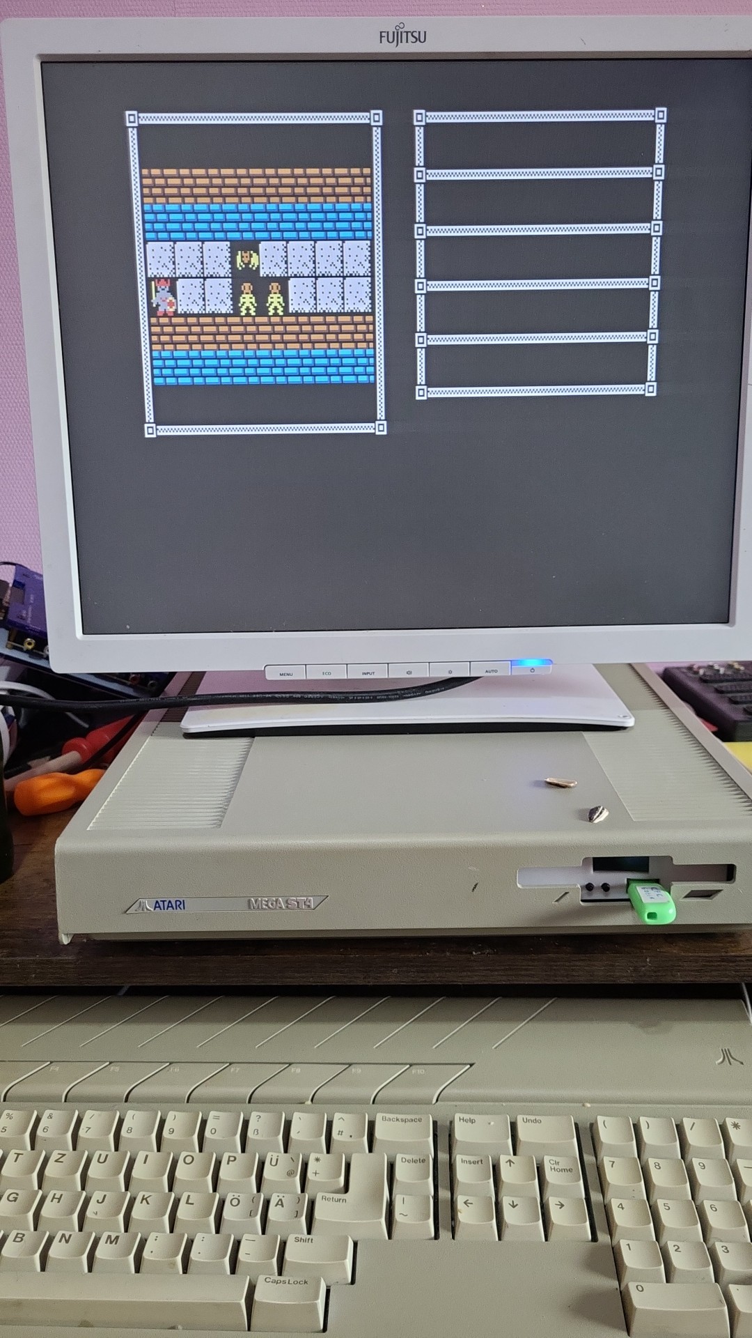 mega st4